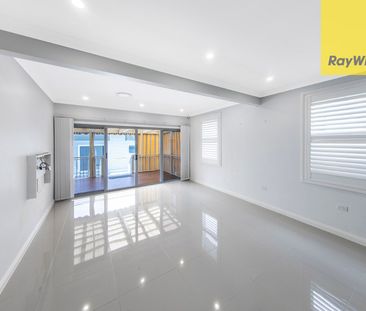 Spacious Family Home with Separate 2-Bedroom Granny Flat - Ideal fo... - Photo 1