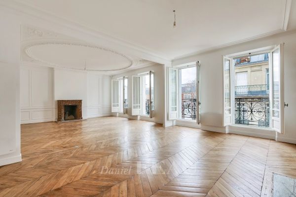 Appartement à louer à Paris 10Ème - Photo 1