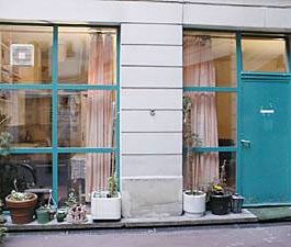 Logement à Paris, Location meublée - Photo 2