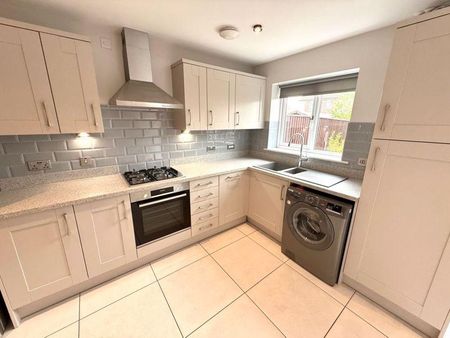 2 bedroom terraced house to rent - Photo 3