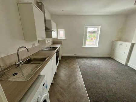 College Street, St. Helens, WA10 - Photo 3