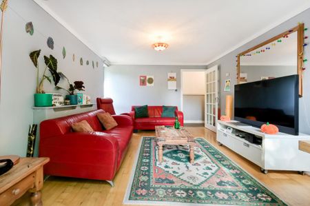 3 bedroom apartment to rent - Photo 2