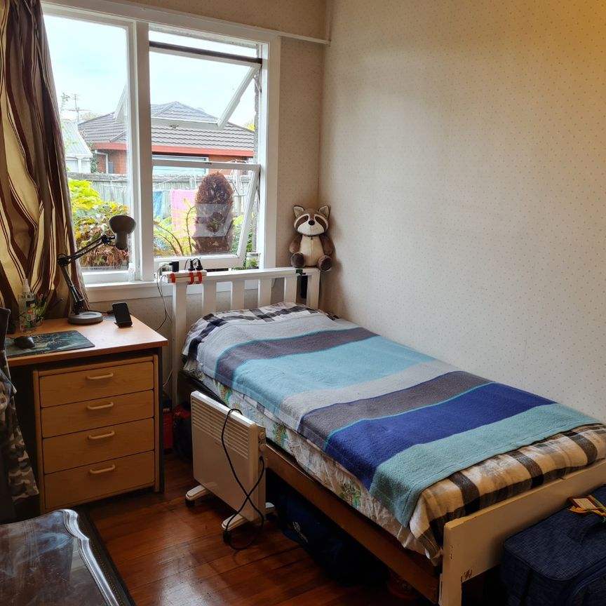 17 Waimairi Road, Upper Riccarton - Photo 1