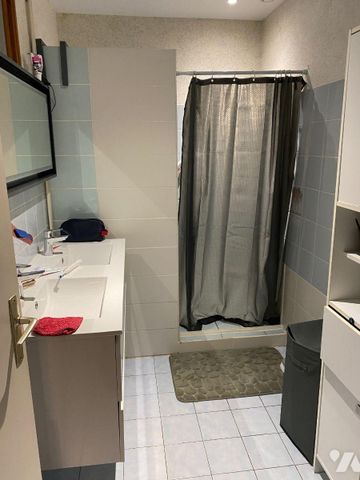 Pour visiter, appeler le 02.23.55.91.17. VAL D'IZE - Maison T5 comprenant : Au rez de chaussé... - Photo 2