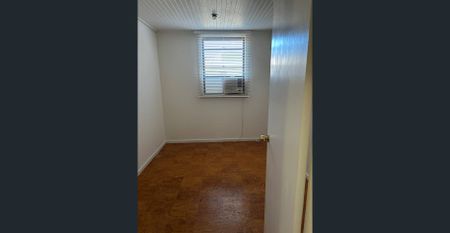 5 Hyman Street, Tamworth, NSW 2340 - Photo 3