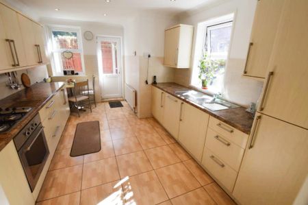 Sterte Road, Poole, Dorset, BH15 2AH - Photo 4