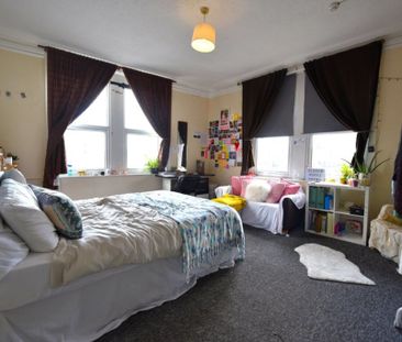 7 bedroom Flat in Woodsley Road, Leeds - Photo 6