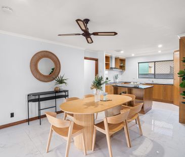 SPACIOUS FAMILY HOME WITH UPDATED KITCHEN AND BATHROOM - Photo 3