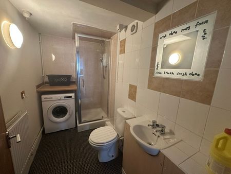 Neath Road, Plasmarl, Swansea, SA6 - Photo 5