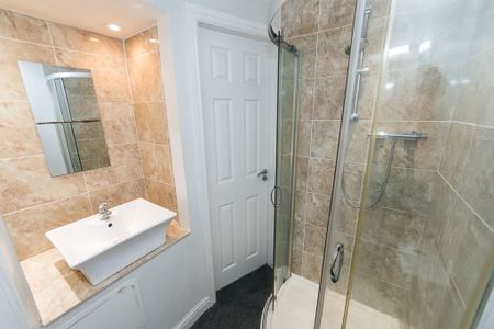 Welton Place, Hyde Park, Leeds - Photo 5