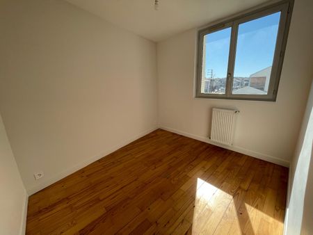 Location Appartement 4 pièces 67m² TOULOUSE 31000 - Photo 2