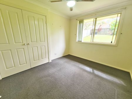 Spacious Home in Quiet Cul-de-Sac - Photo 3