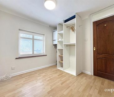 2 bedroom house - end terrace - Photo 3