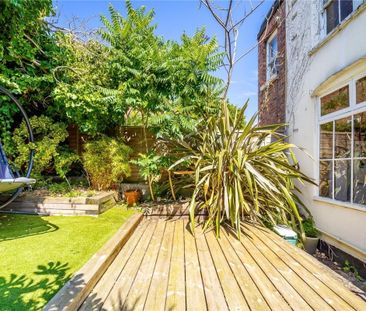 2 bedroom maisonette to rent - Photo 2