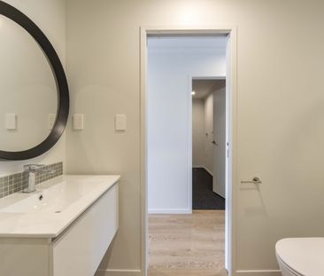 Brand New 3-Bedroom Townhouses in Central Location - Photo 5