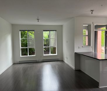 Prescott Commons - Ground Floor/Corner Unit 2 bedroom/2 Bathroom - Photo 3