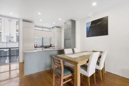 Move-in ready + 2 min walk to Ponsonby Road - Photo 5