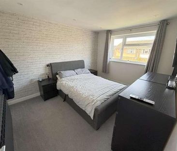 Fairlawns Drive, Herstmonceux, BN27 - Photo 4