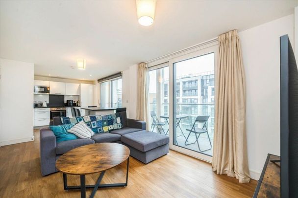 Roseberry Place, Dalston Square, E8 - Photo 1