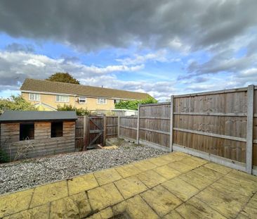 2 bedroom end of terrace house to rent - Photo 2