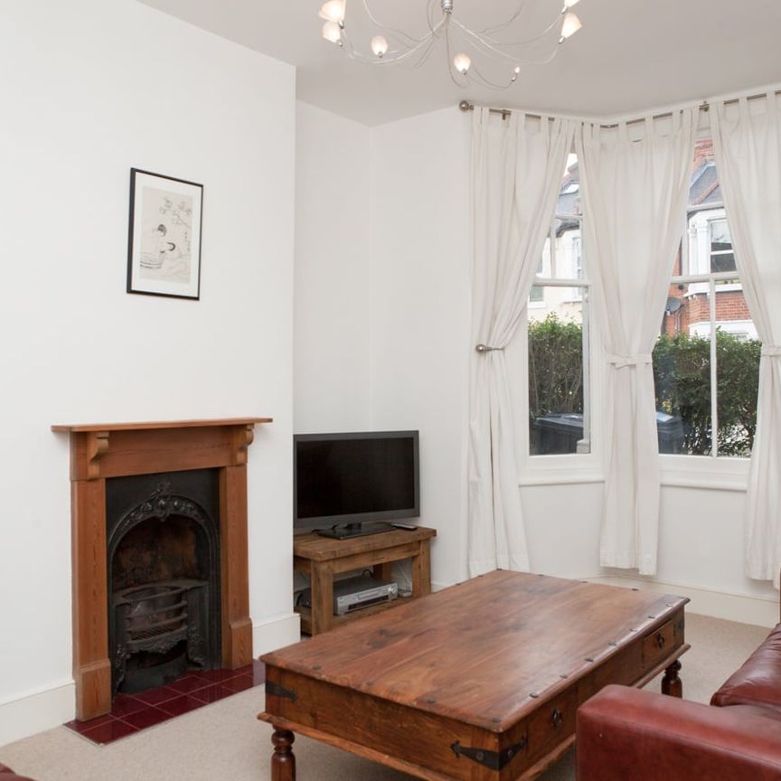 1 Bed Flat, Cambray Road, SW12 - Photo 1