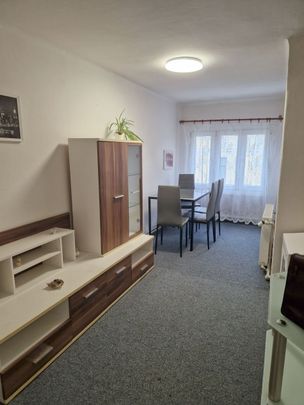 Pronájem bytu 1+1 36 m² - Photo 1