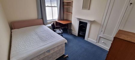 4 bedroom terraced house to rent - Photo 5