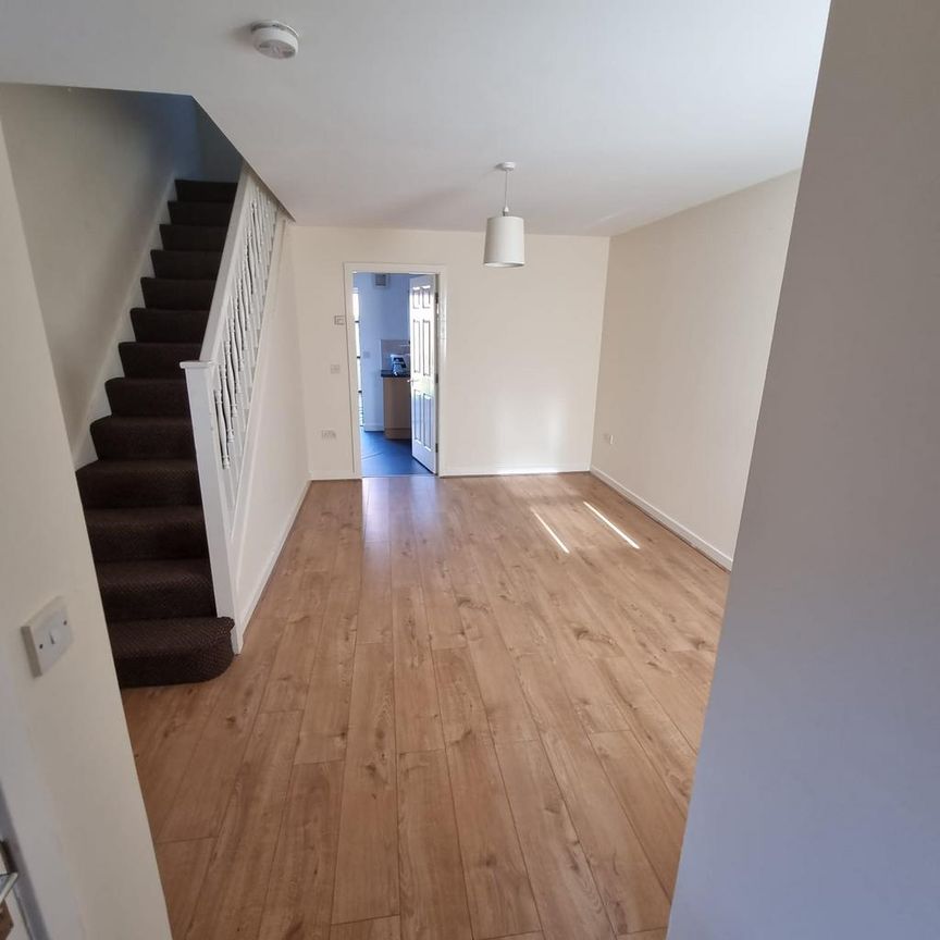 2 bedroom semi-detached house to rent - Photo 1