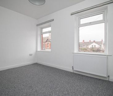 3 bedroom end of terrace house to rent - Photo 6