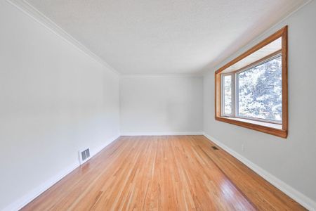 For Lease - 68 Oriole Avenue, Mississauga, Ontario - Photo 5