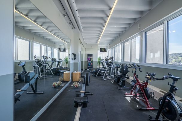 1975 Maisonneuve Blvd West - Photo 1