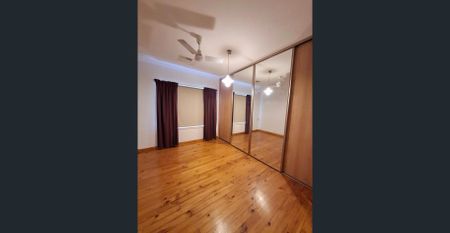 Well looked after 3 Bedroom, 1 bathroom Family Home in the sought after suburb of Bellevue Heights. - AVAILABLE ON A SHORT TERM LEASE - 6 MONTHS - Photo 3