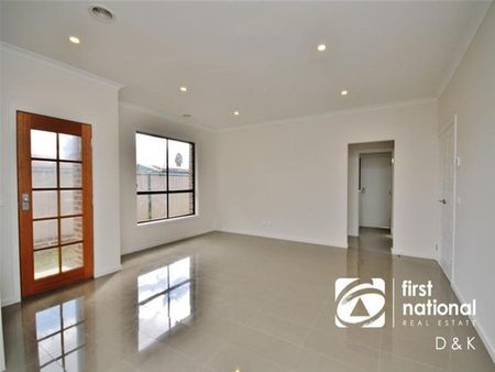 Single Level Home With Style and Space - Photo 5