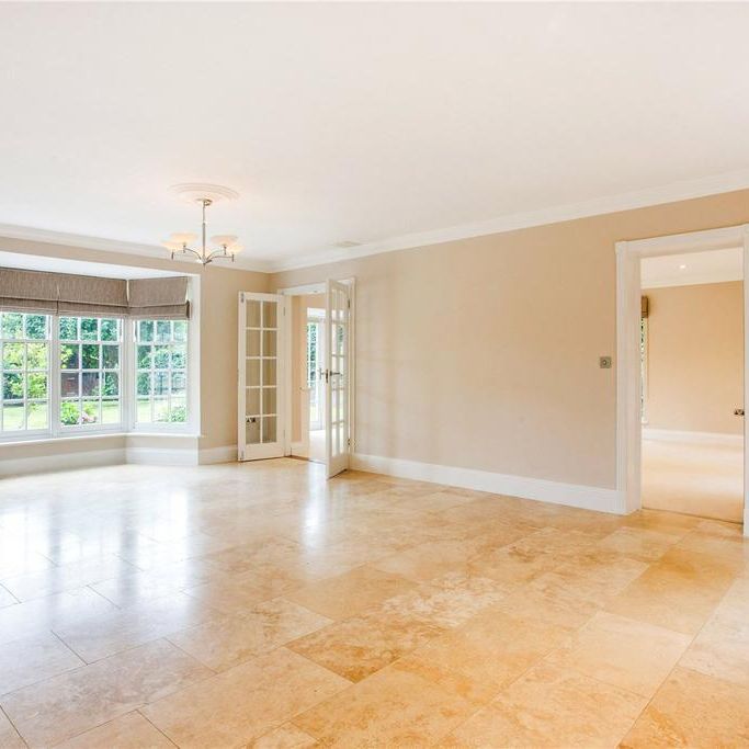 6 bedroom detached house to rent - Photo 1