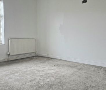 Carlton House Terrace - Photo 1