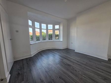Jarvis Crescent, Oldbury - Photo 2