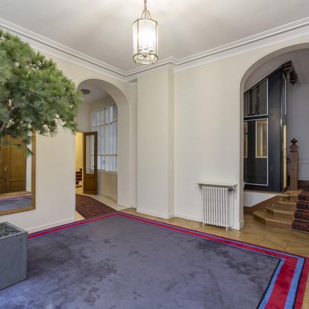 location Appartement T5 DE 131.15m² À PARIS - Photo 4