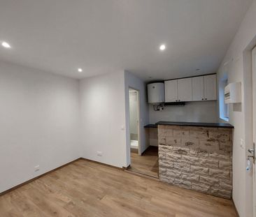 Location Appartement 2 pièces 23m² - Photo 3