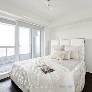 Sheppard / Hwy 404 Luxurious 1Bdrm Upgraded Bathroom Lrg Balcony - Photo 2