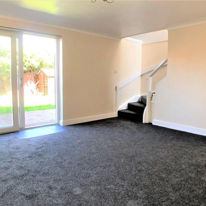 2 bedroom house to rent - Photo 1