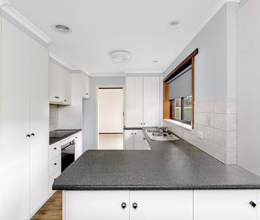 WELL PRESENTED FAMILY HOME - Photo 6