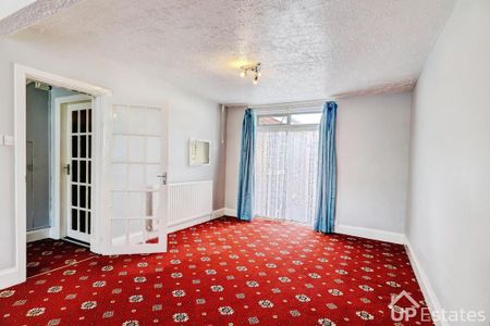 3 bedroom terraced house to rent - Photo 2