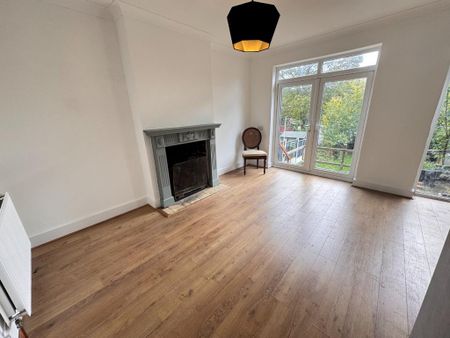 3 bedroom semi-detached house to rent - Photo 3