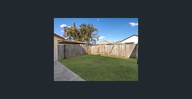 Newly Renovated Townhouse ! - Photo 1