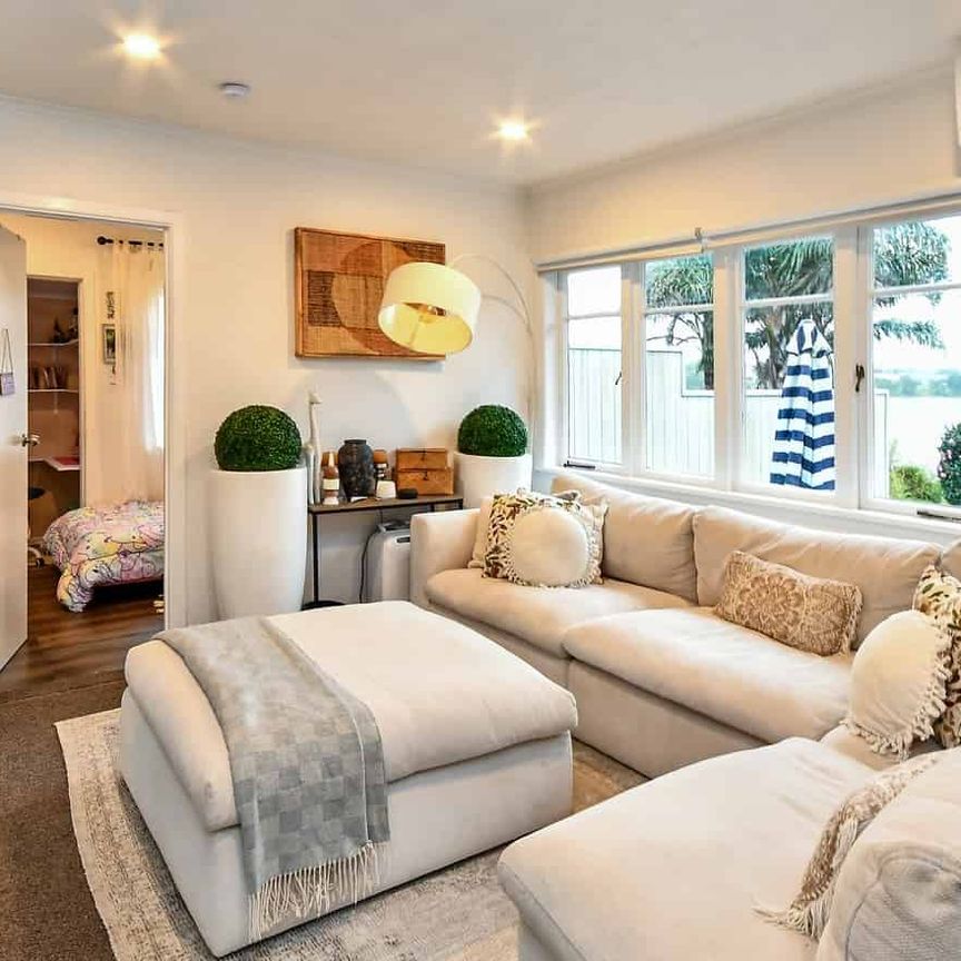 Waterfront Views! - Photo 1