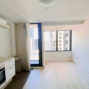 Studio *2604 - Photo 1