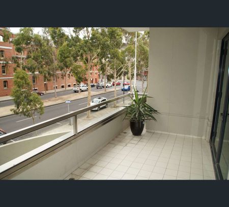 6/61 Brougham Street, Geelong, Vic 3220 - Photo 2