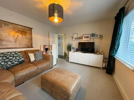 3 bedroom detached house to rent - Photo 2