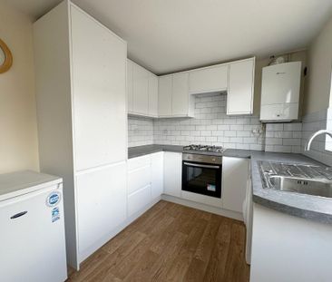 2 bedroom end of terrace house to rent - Photo 6