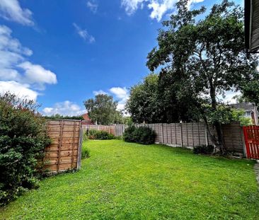 2 bedroom ground floor flat to rent - Photo 4